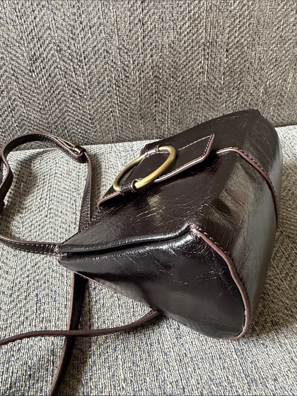 Hobo Elan Black Leather Crossbody Bag - Picture 7 of 16